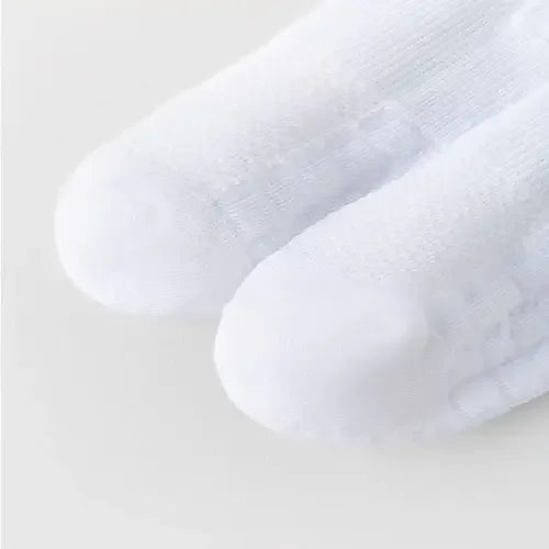 Vexo SoftLanding Socks – cushioned, breathable socks designed for all-day comfort with reinforced heel and toe support, perfect for training and recovery.