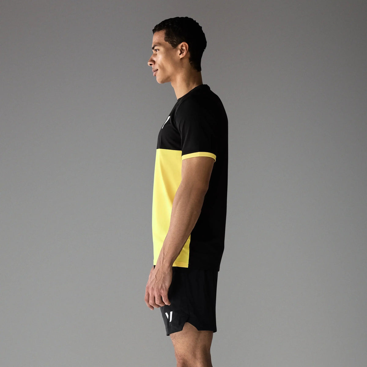 Vexo PrimeFit Match Tee – high-performance tennis t-shirt with a fitted design, breathable DryFit fabric, and lightweight feel for optimal comfort on court.