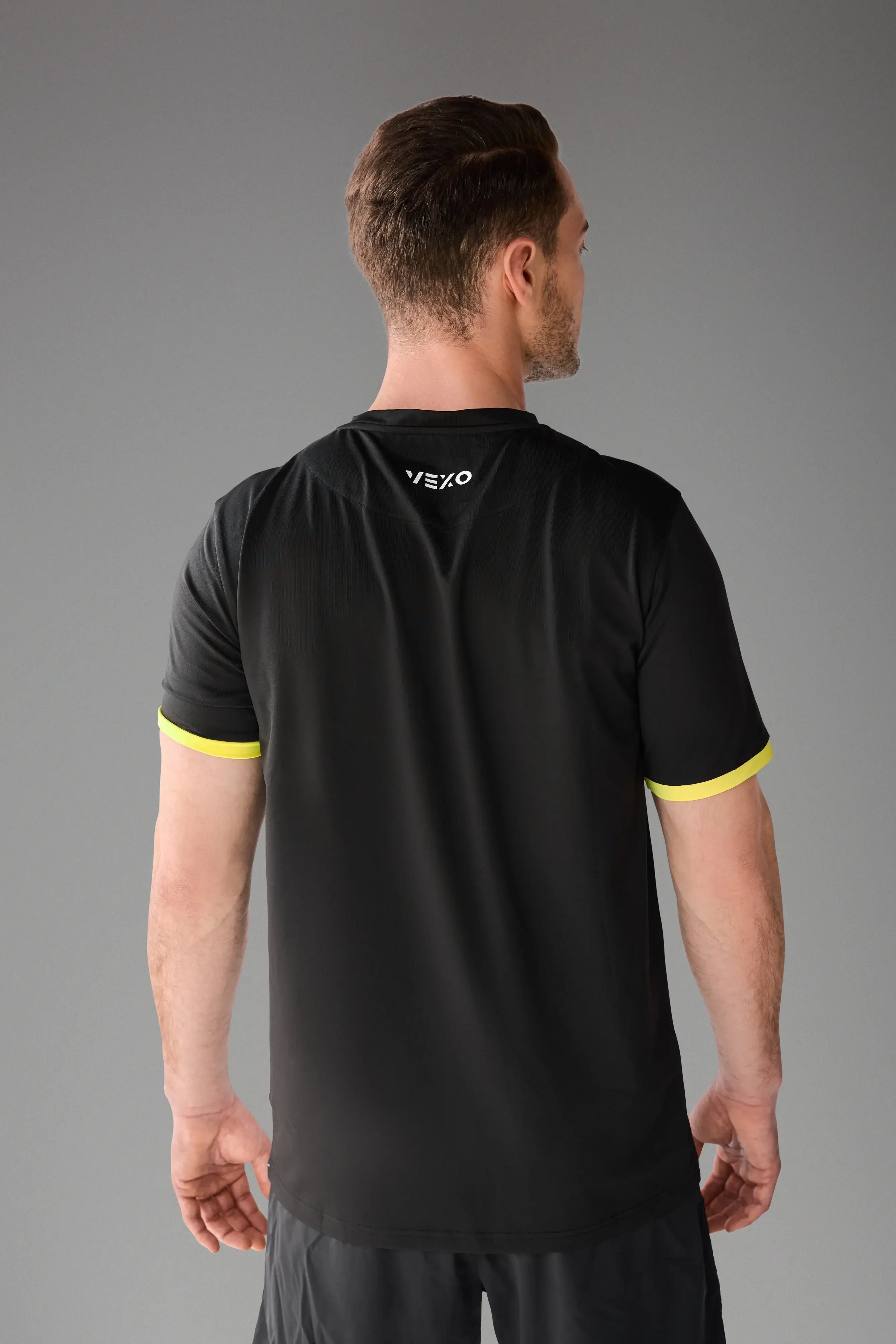 Vexo PrimeFit Match Tee – high-performance tennis t-shirt with a fitted design, breathable DryFit fabric, and lightweight feel for optimal comfort on court.