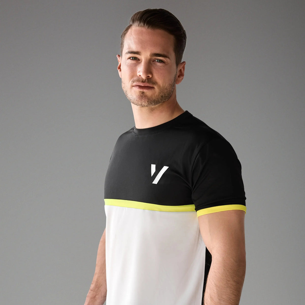 Vexo PrimeFit Match Tee – high-performance tennis t-shirt with a fitted design, breathable DryFit fabric, and lightweight feel for optimal comfort on court.