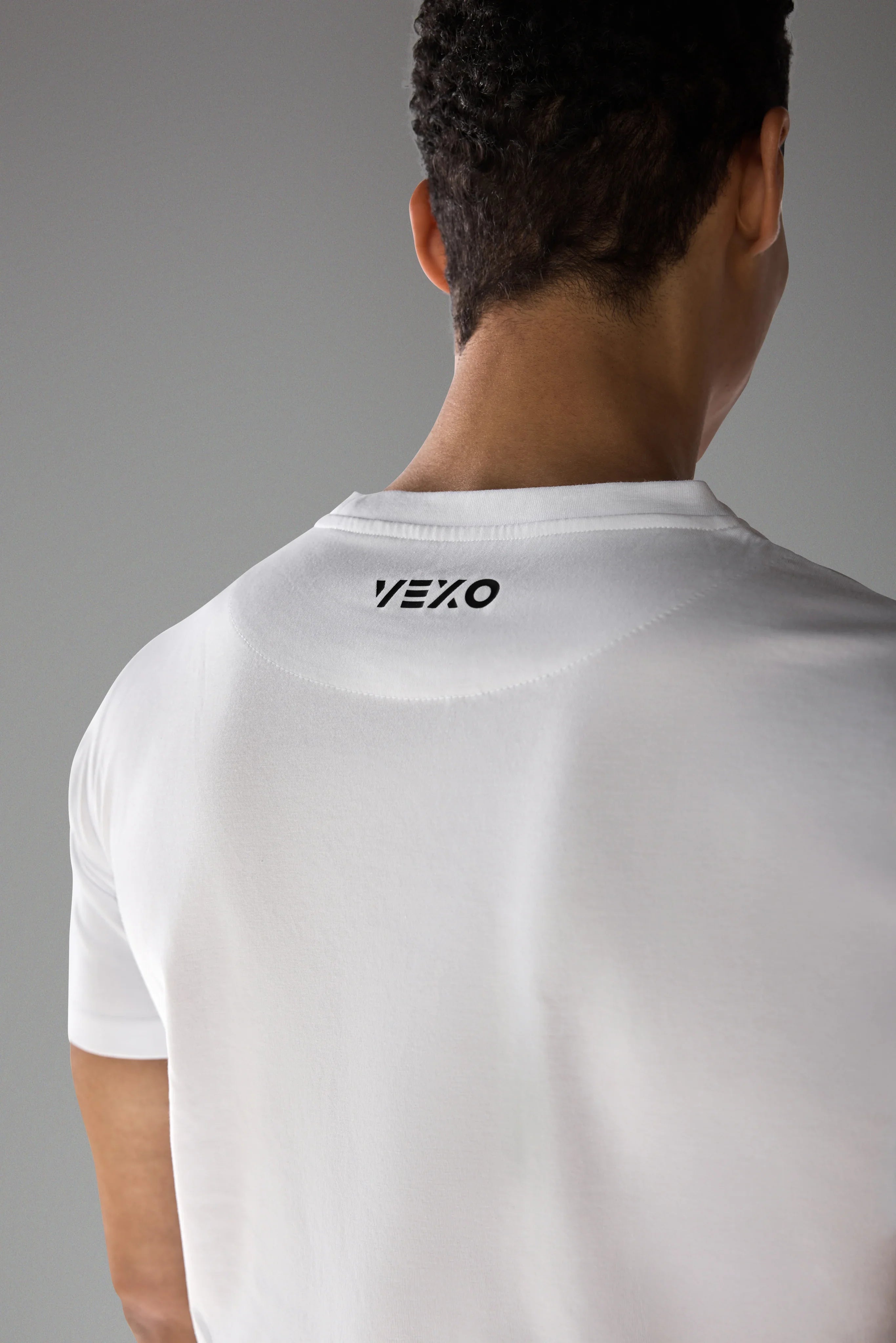 Vexo TrainWell Training T-Shirt – breathable, moisture-wicking athletic shirt designed for high-performance training with a soft, comfortable fit.