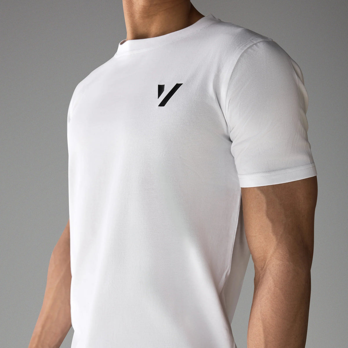 Vexo TrainWell Training T-Shirt – breathable, moisture-wicking athletic shirt designed for high-performance training with a soft, comfortable fit.