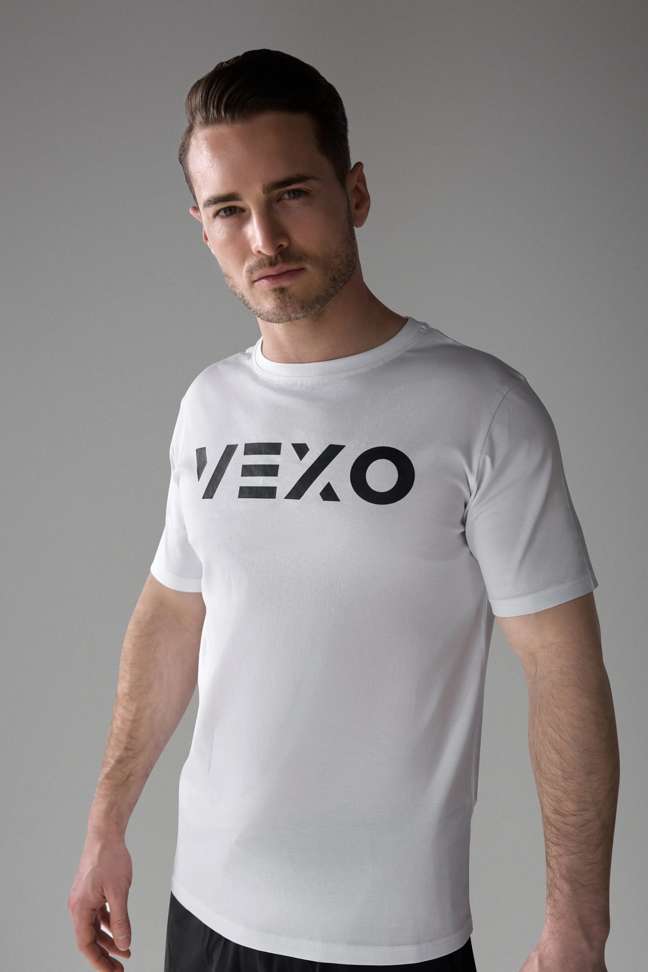 Vexo TrainWell Training T-Shirt – breathable, moisture-wicking athletic shirt designed for high-performance training with a soft, comfortable fit.