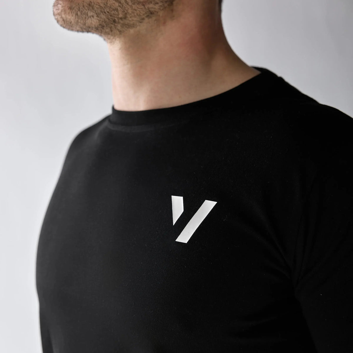 Vexo TrainWell Training T-Shirt – breathable, moisture-wicking athletic shirt designed for high-performance training with a soft, comfortable fit.