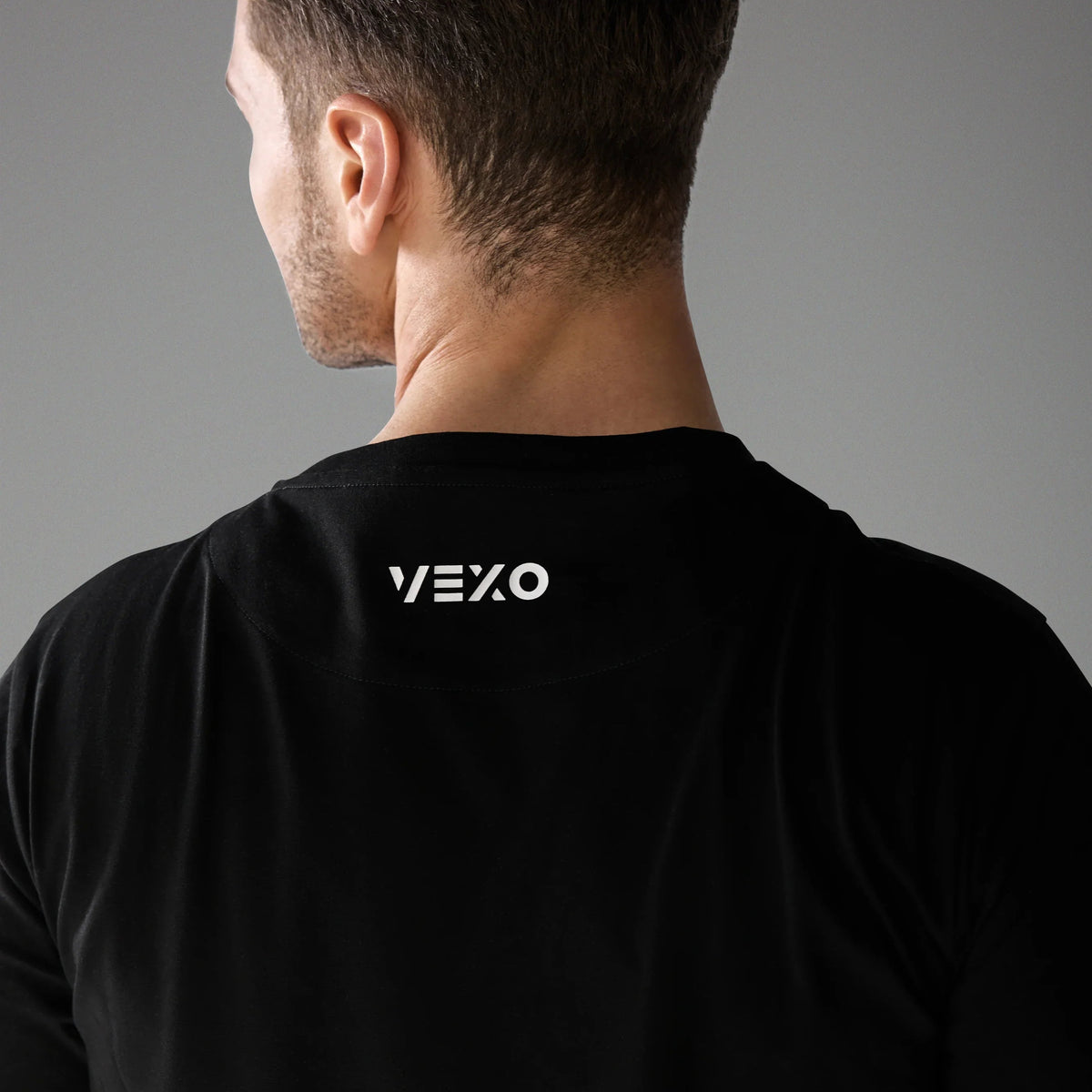 Vexo TrainWell Training T-Shirt – breathable, moisture-wicking athletic shirt designed for high-performance training with a soft, comfortable fit.