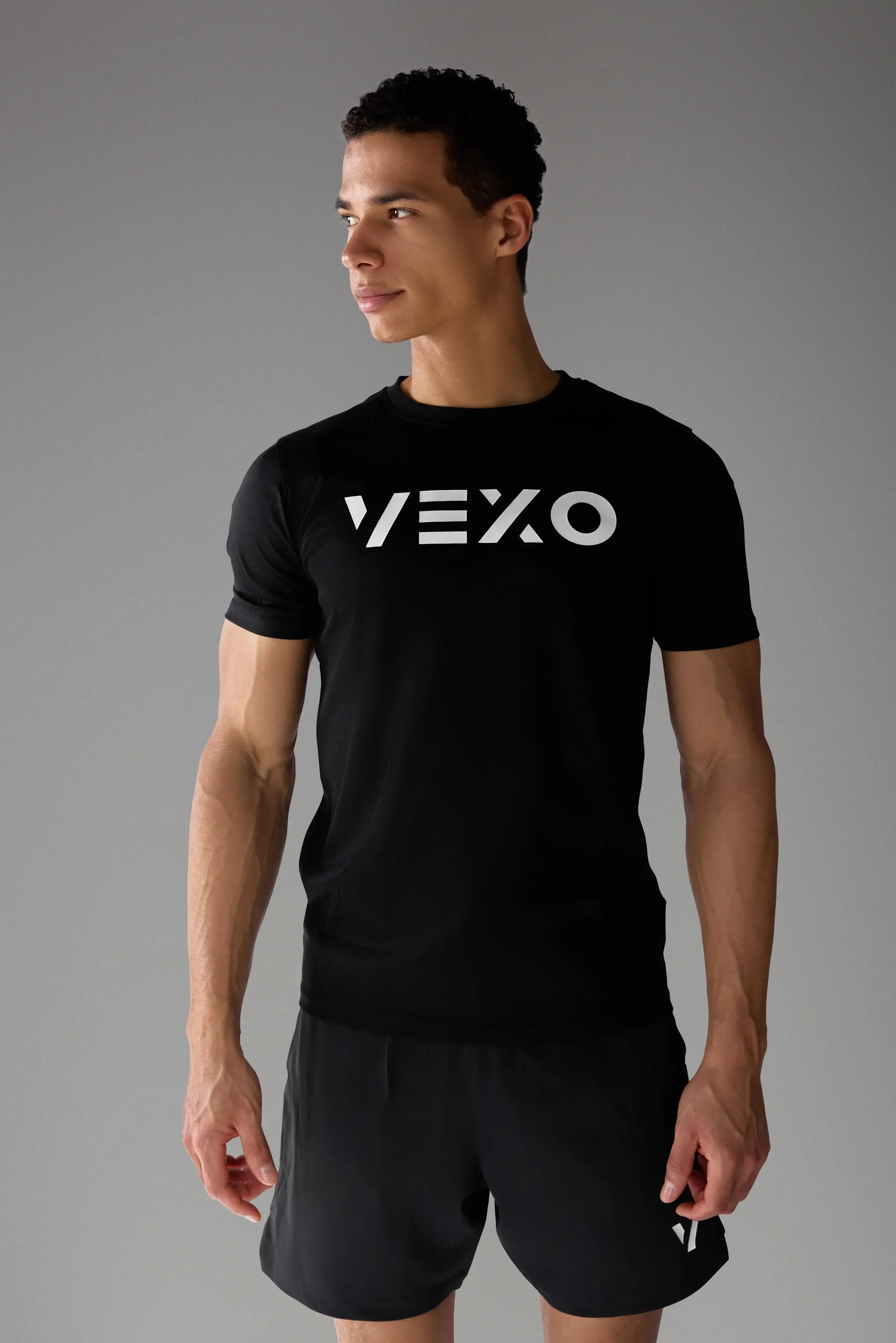 Vexo TrainWell Training T-Shirt – breathable, moisture-wicking athletic shirt designed for high-performance training with a soft, comfortable fit.