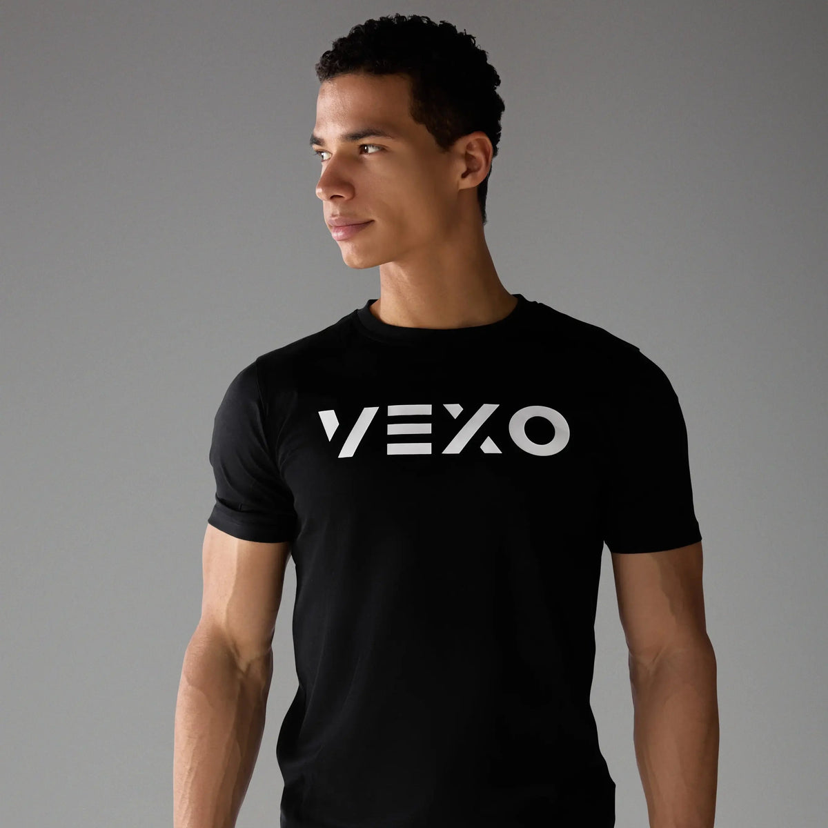 Vexo TrainWell Training T-Shirt – breathable, moisture-wicking athletic shirt designed for high-performance training with a soft, comfortable fit.