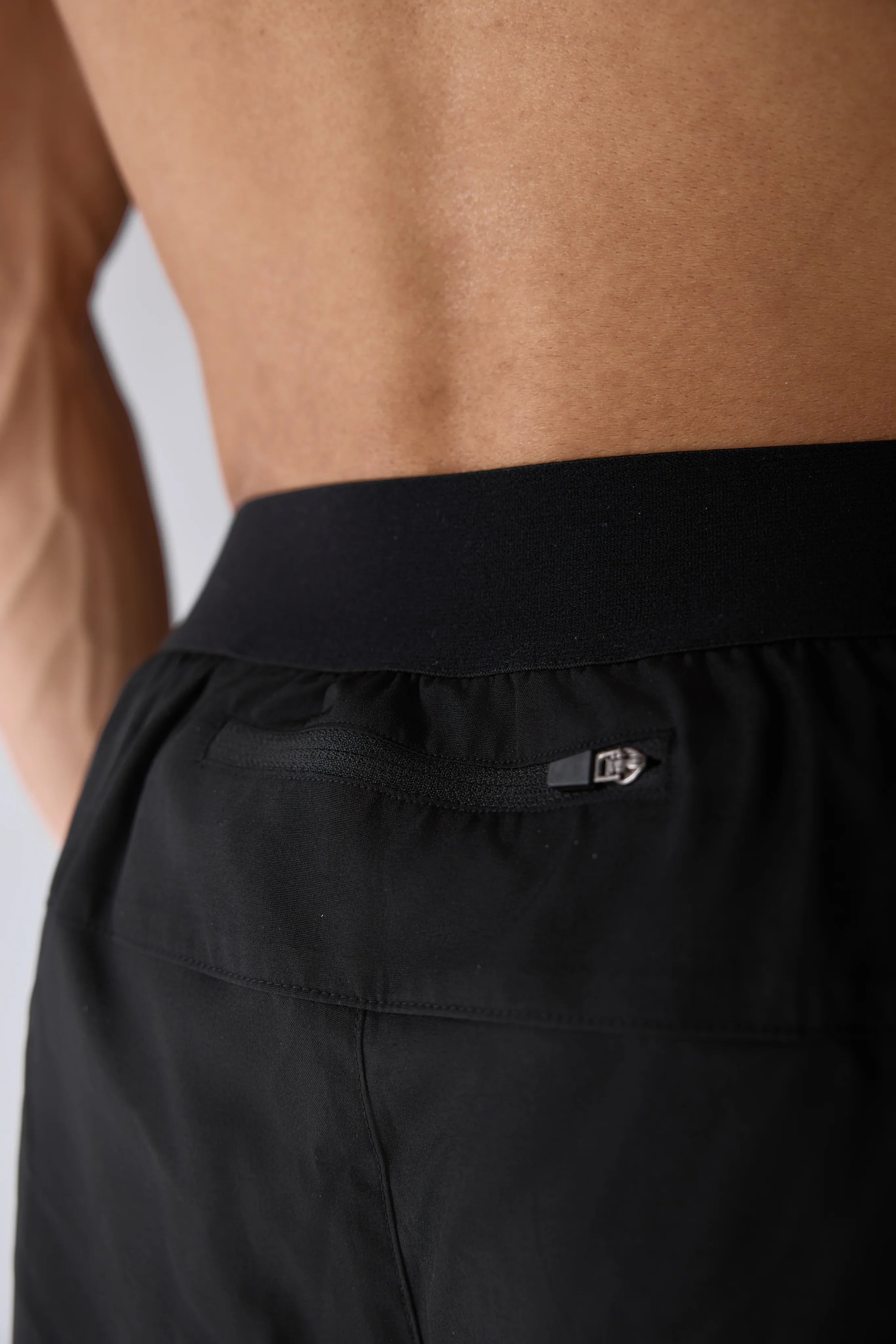 Vexo LightMove Shorts – ultra-lightweight, smooth tennis shorts designed for maximum mobility, featuring breathable fabric and a sleek, high-quality finish.