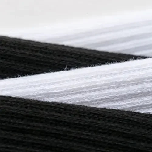 Vexo SoftLanding Socks – cushioned, breathable socks designed for all-day comfort with reinforced heel and toe support, perfect for training and recovery.