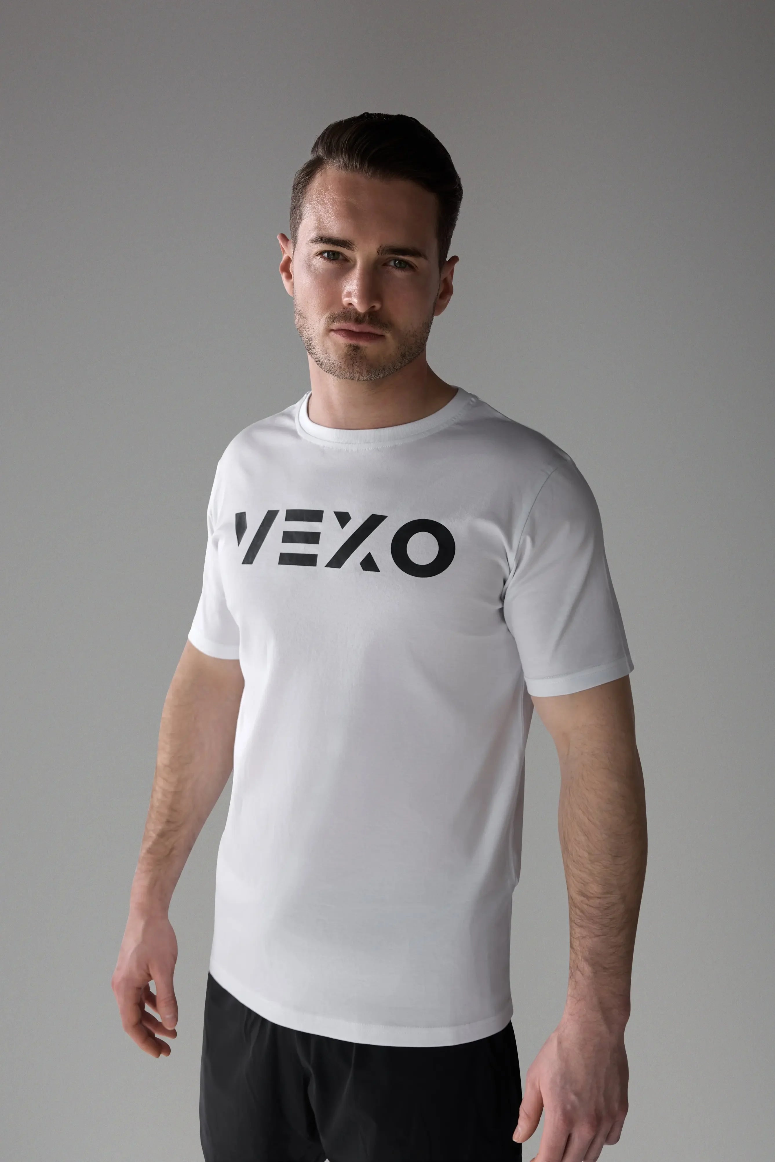 Vexo TrainWell Training T-Shirt – breathable, moisture-wicking athletic shirt designed for high-performance training with a soft, comfortable fit.